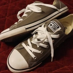 Converse grey dainty low top shoes